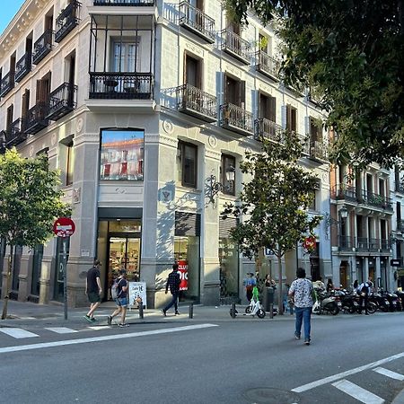 Room In Plaza Mayor Madrid Exterior photo