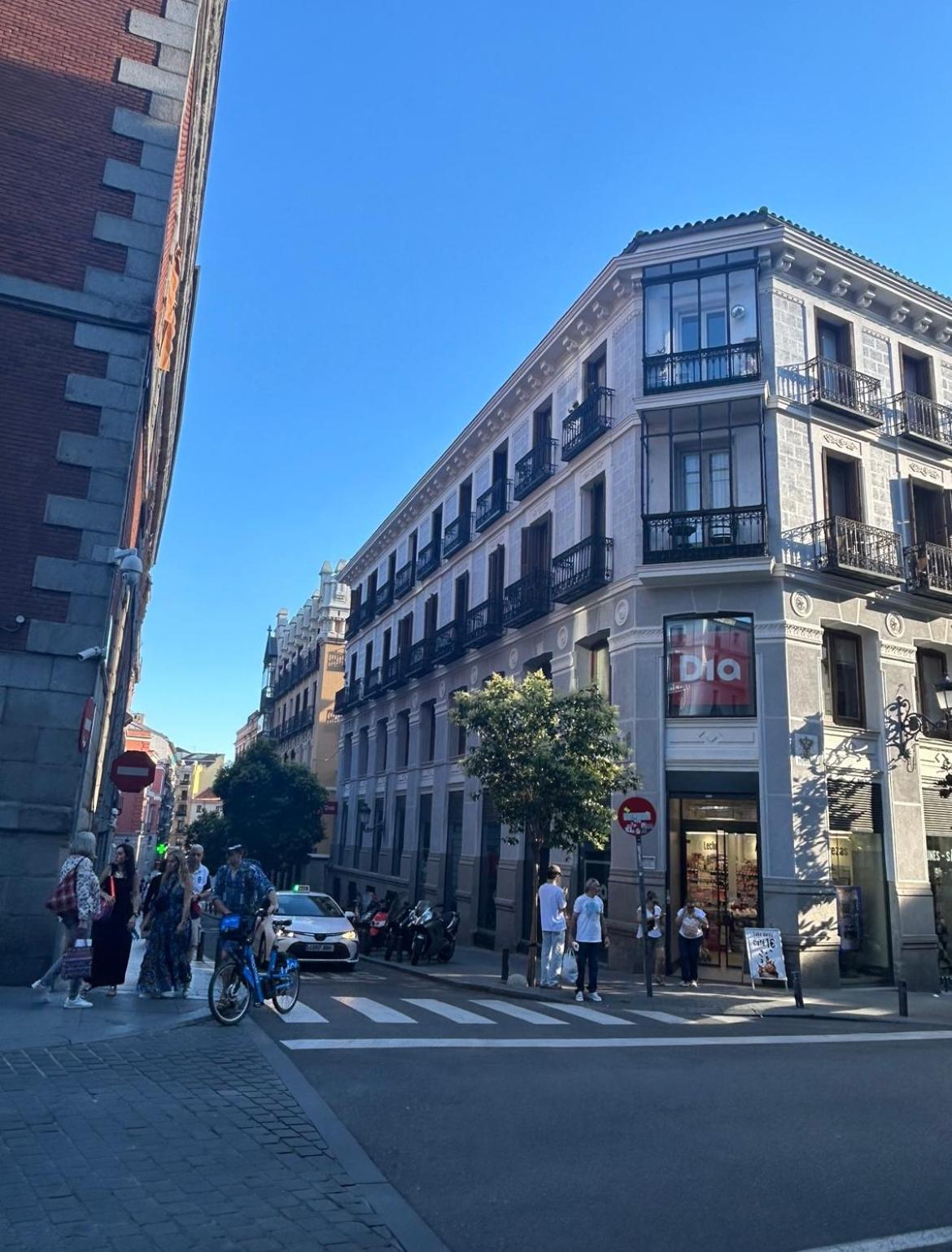 Room In Plaza Mayor Madrid Exterior photo